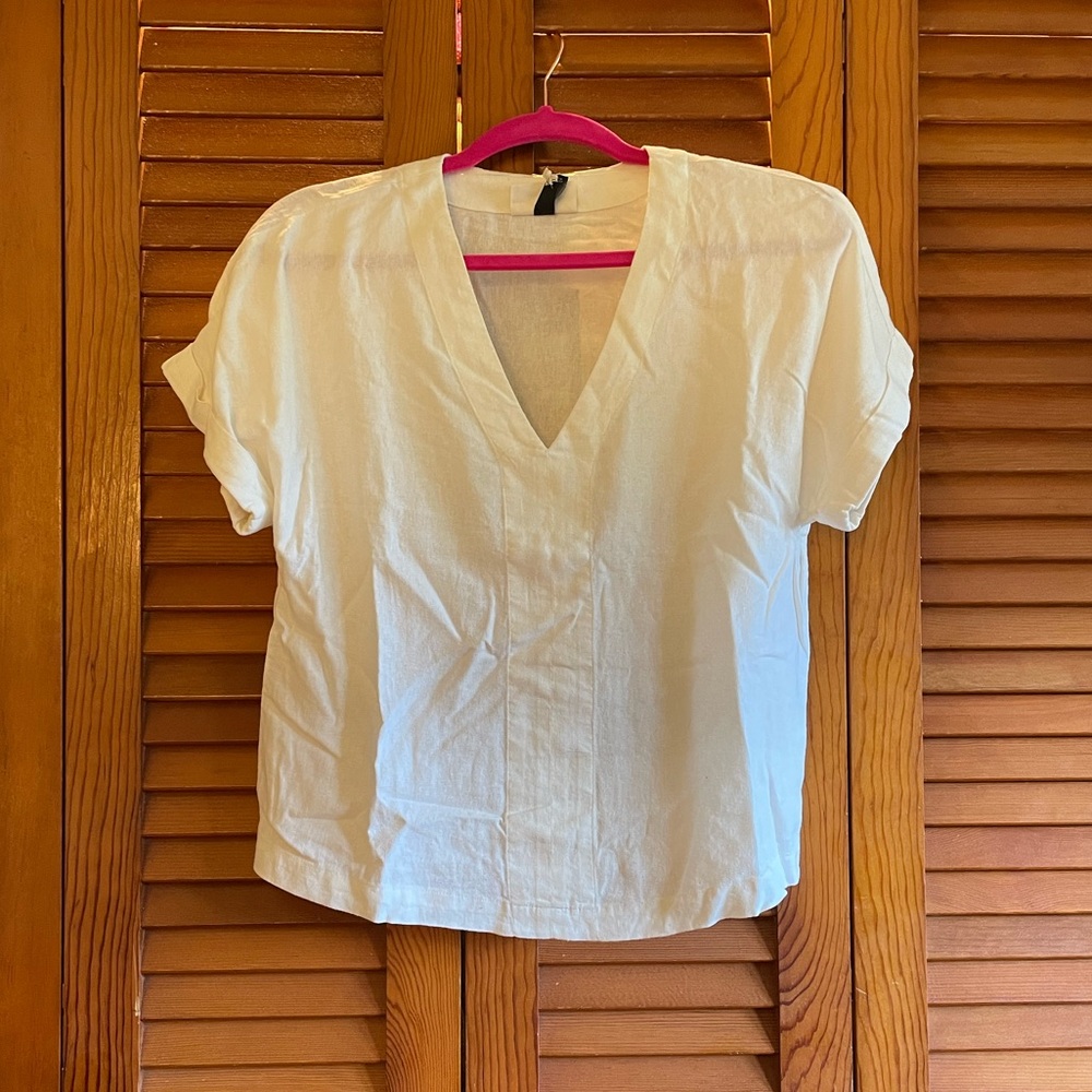 Linen V-Neck